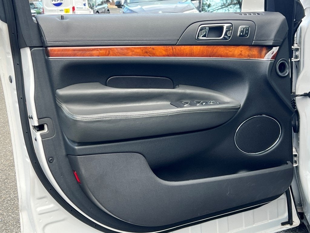 2017 Lincoln MKT Elite