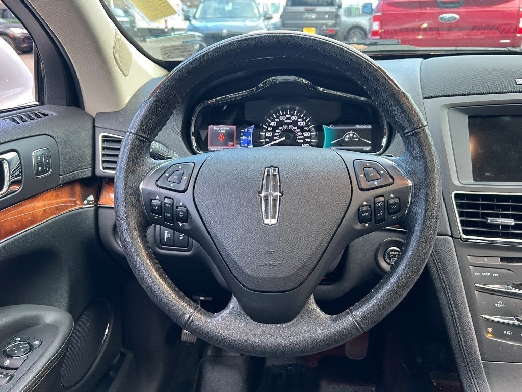 2017 Lincoln MKT Elite