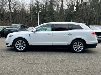 2017 Lincoln MKT Elite