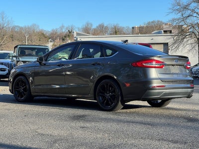 2020 Ford Fusion SE