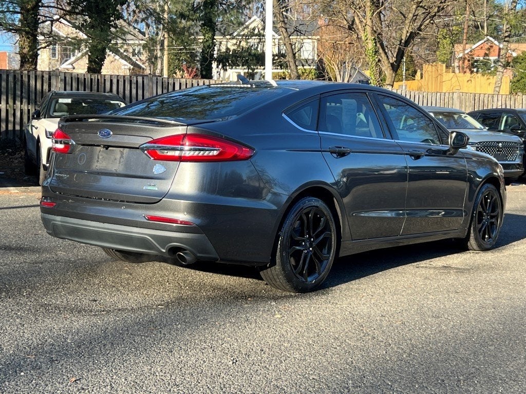 2020 Ford Fusion SE