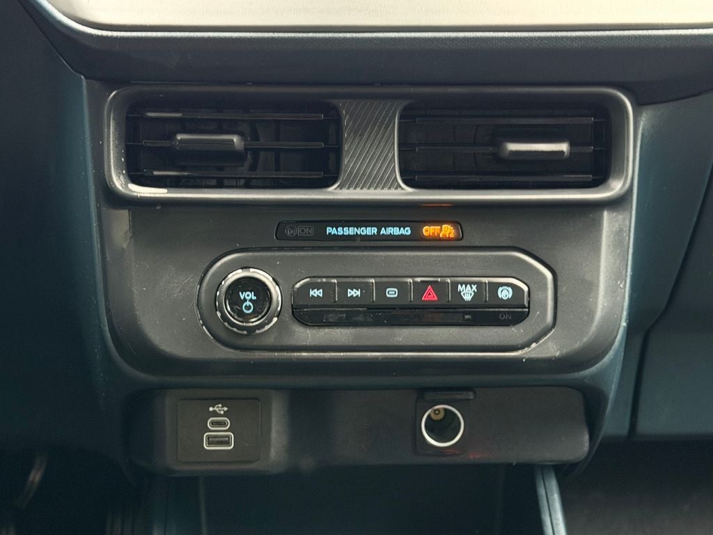 2025 Ford Maverick XL