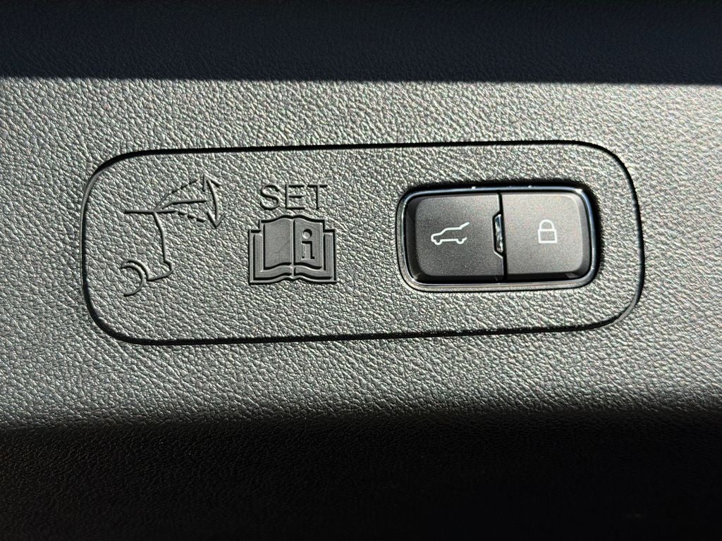 2023 Lincoln Aviator Standard