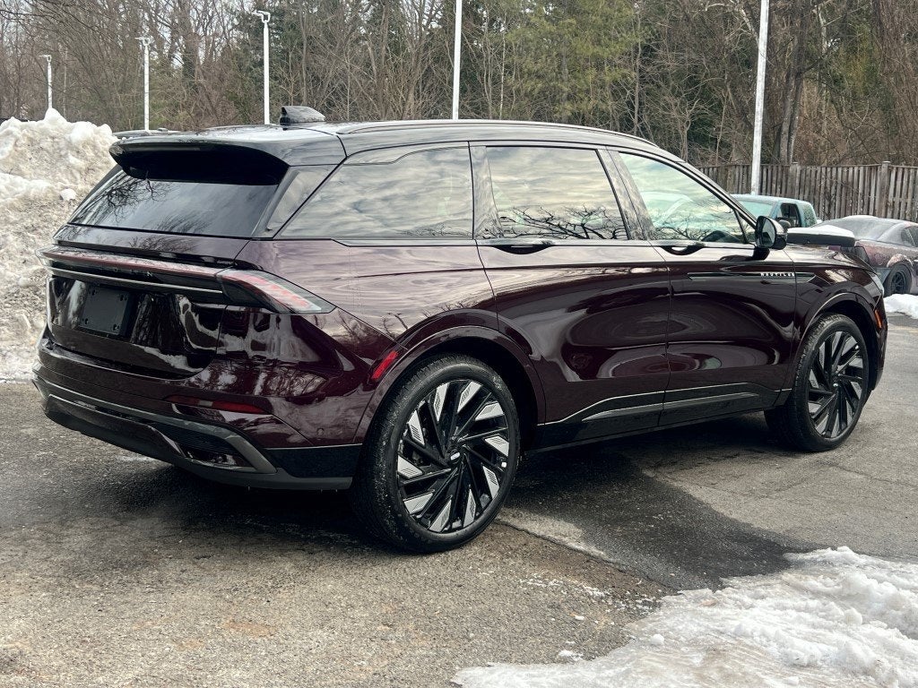 2024 Lincoln Nautilus Reserve