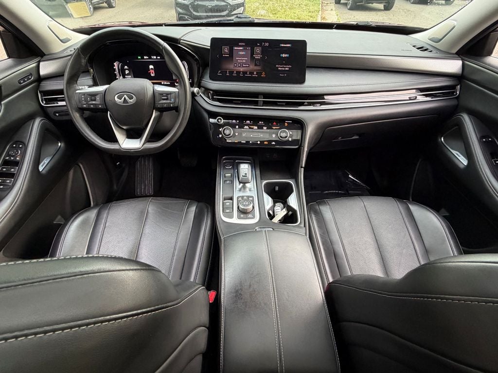 2022 INFINITI QX60 LUXE
