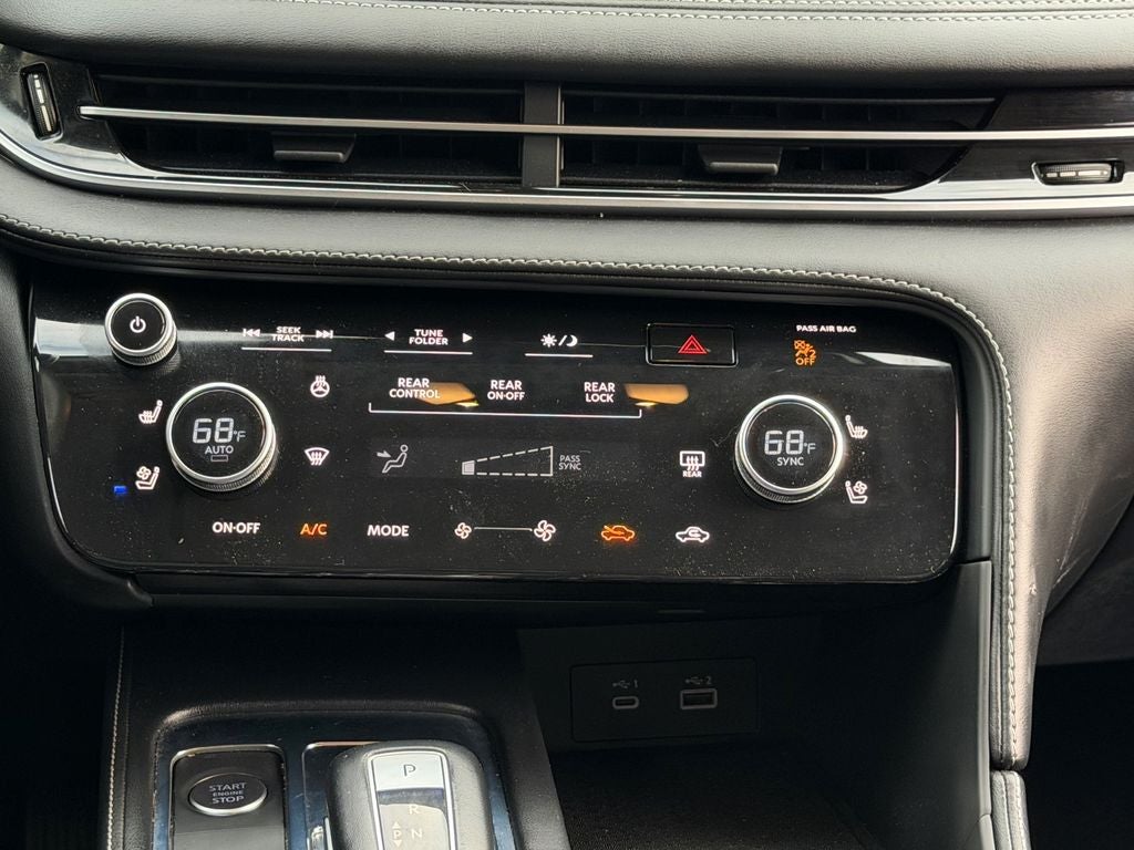 2022 INFINITI QX60 LUXE