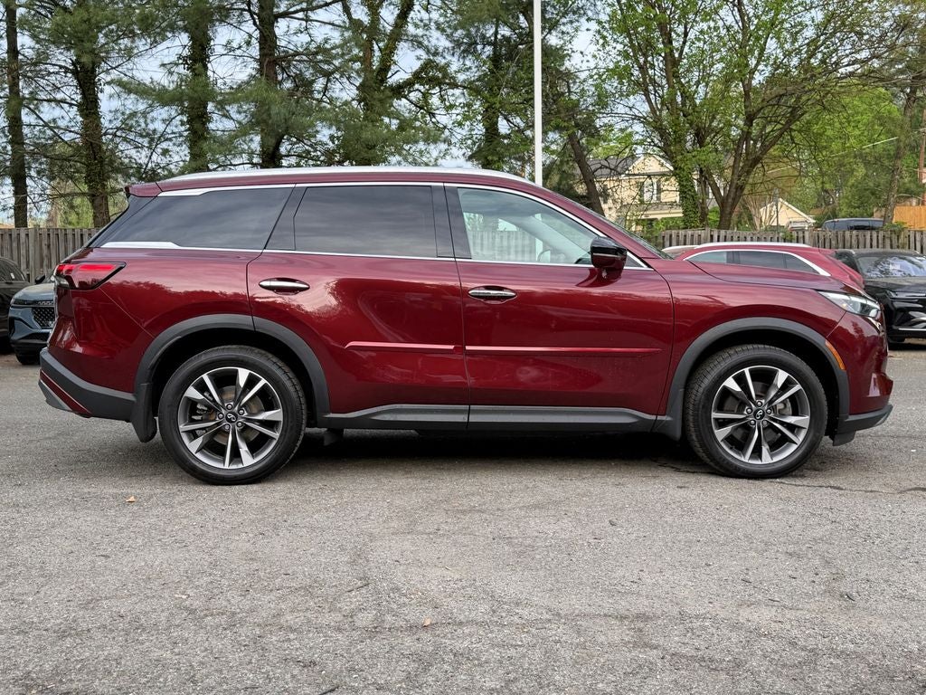 2022 INFINITI QX60 LUXE