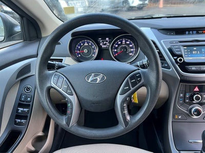 2014 Hyundai Elantra SE