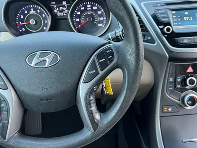 2014 Hyundai Elantra SE