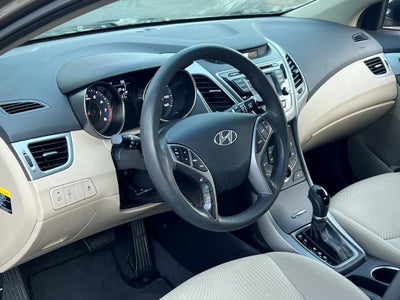 2014 Hyundai Elantra SE