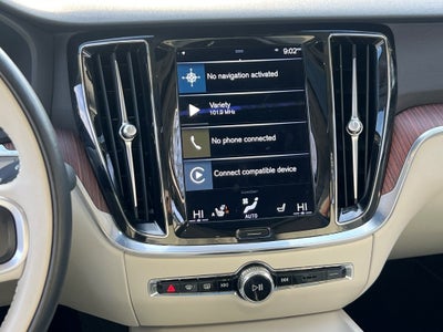 2022 Volvo S60 B5 Momentum