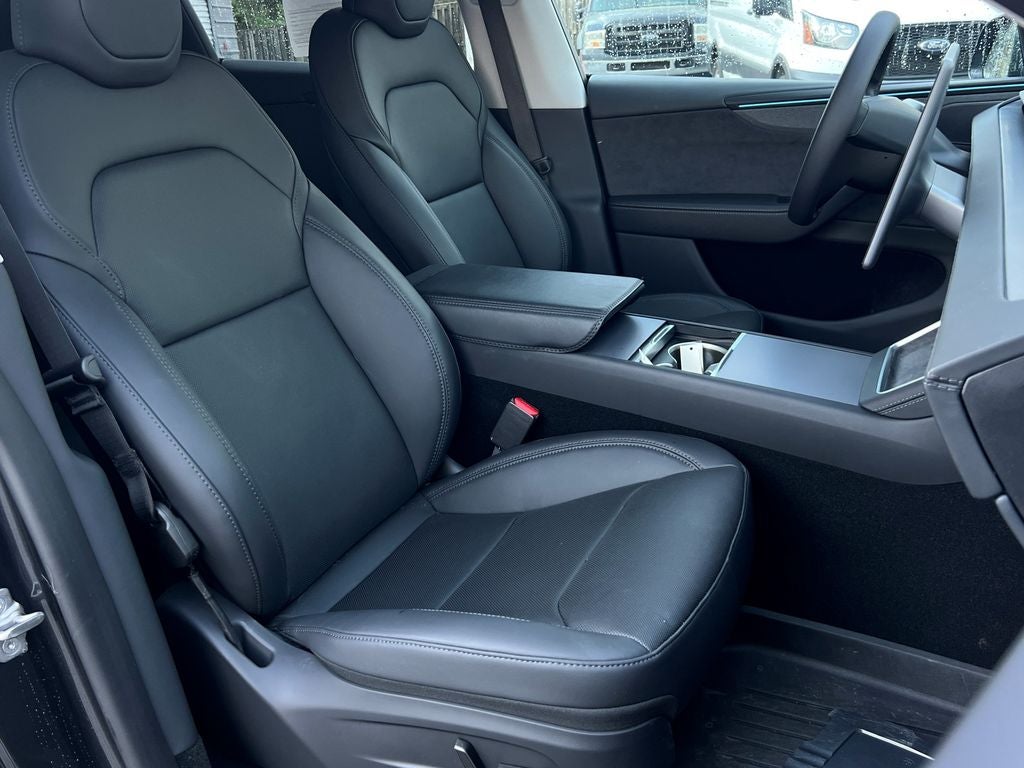 2026 Tesla Model Y Base