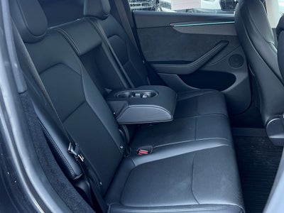 2026 Tesla Model Y Base