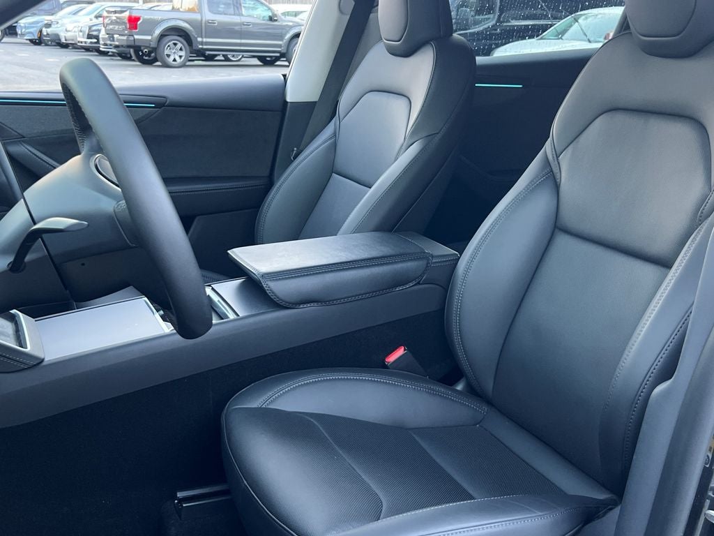 2026 Tesla Model Y Base