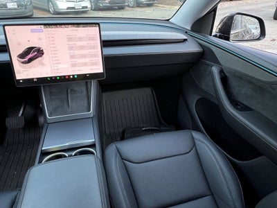 2026 Tesla Model Y Base