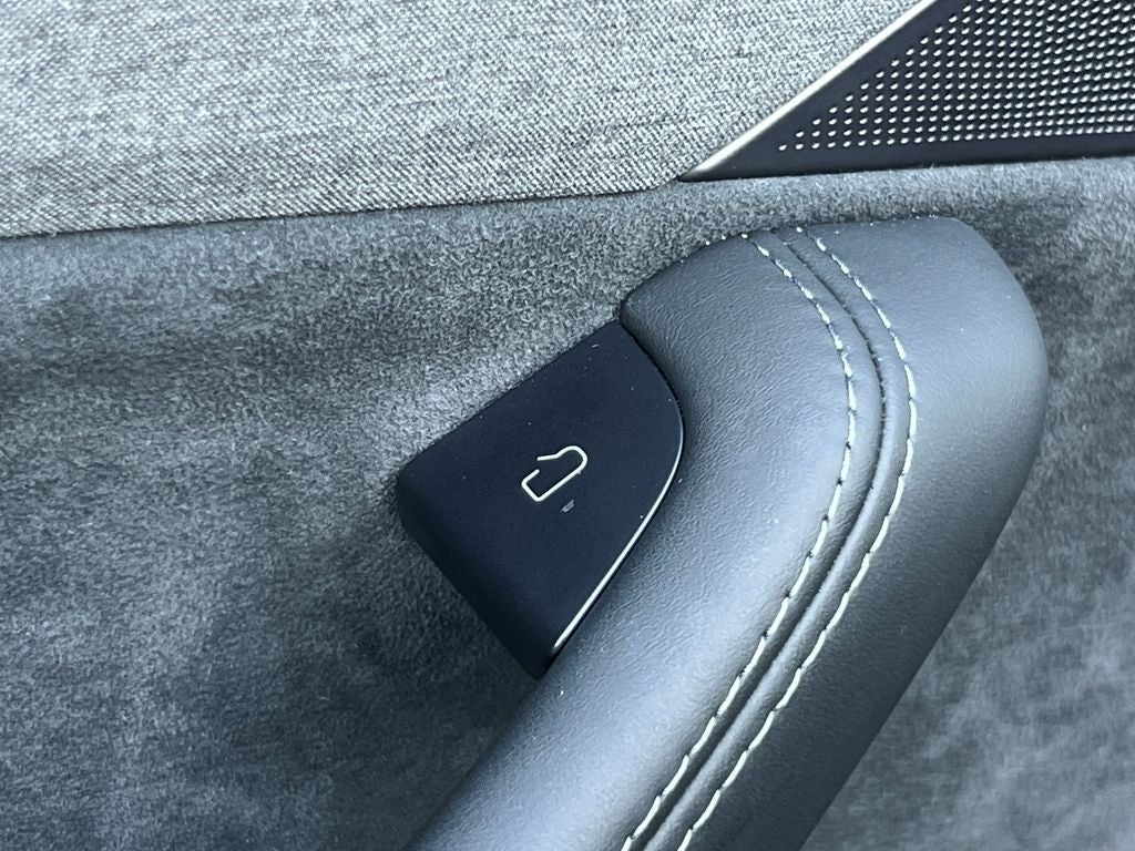 2026 Tesla Model Y Premium