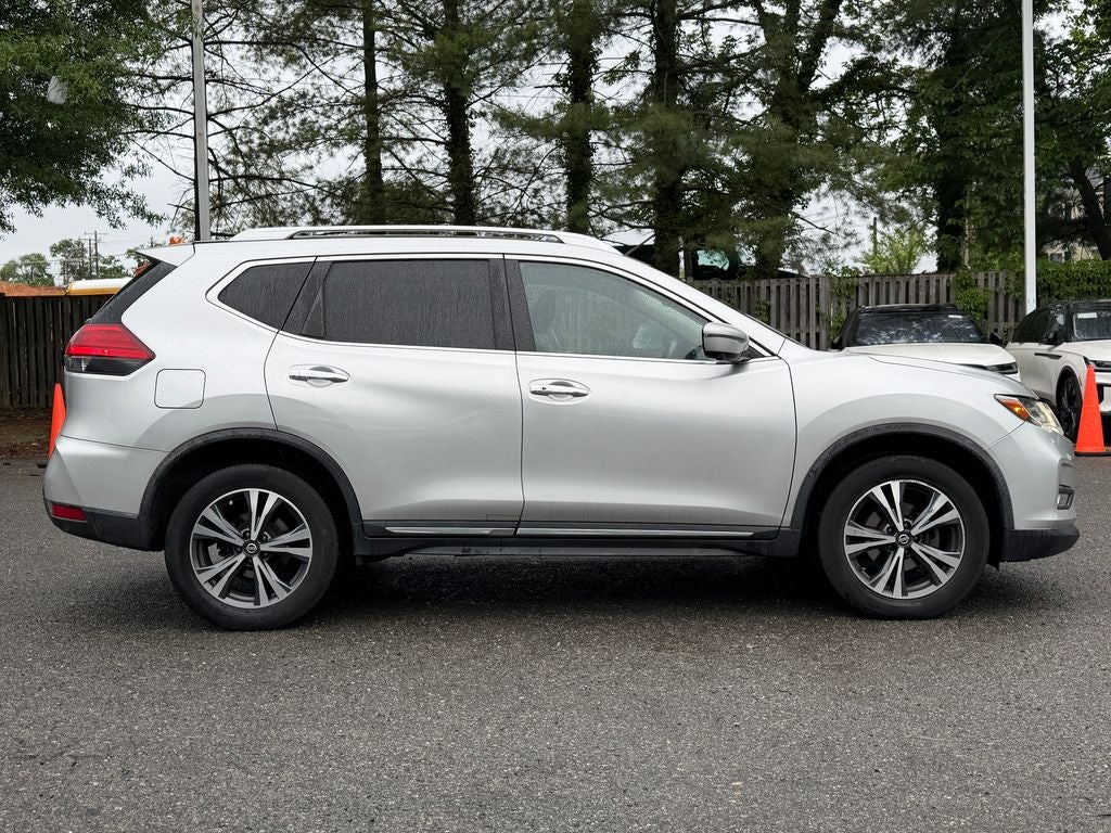 2017 Nissan Rogue SL