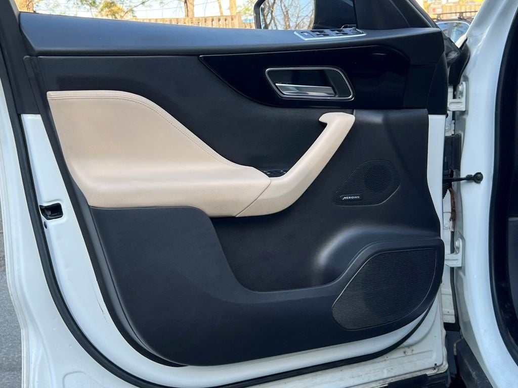 2019 Jaguar F-PACE 25t Premium