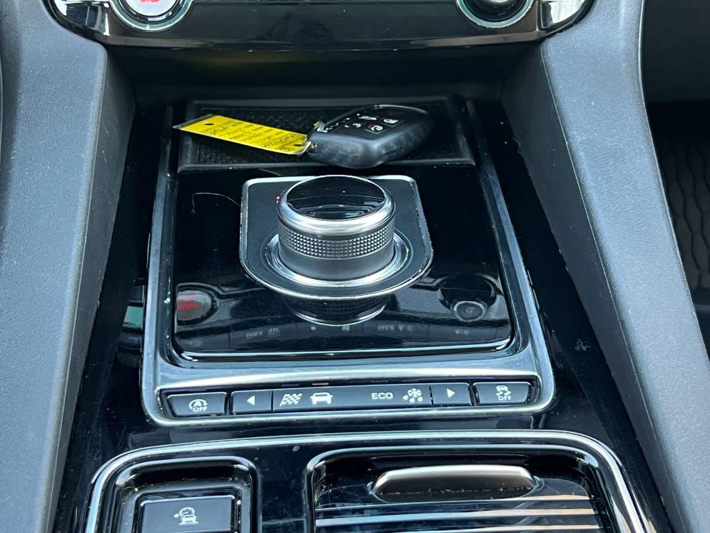 2019 Jaguar F-PACE 25t Premium