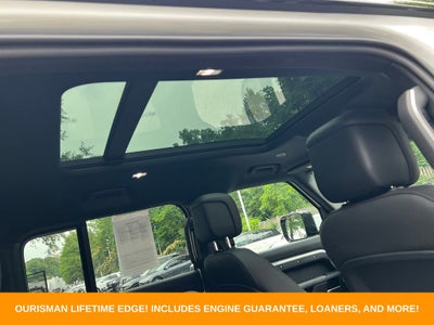 2025 Land Rover Defender 130 X-Dynamic SE