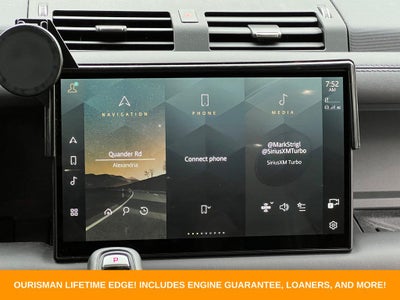 2025 Land Rover Defender 130 X-Dynamic SE