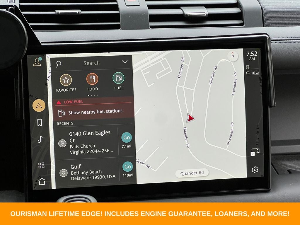 2025 Land Rover Defender 130 X-Dynamic SE