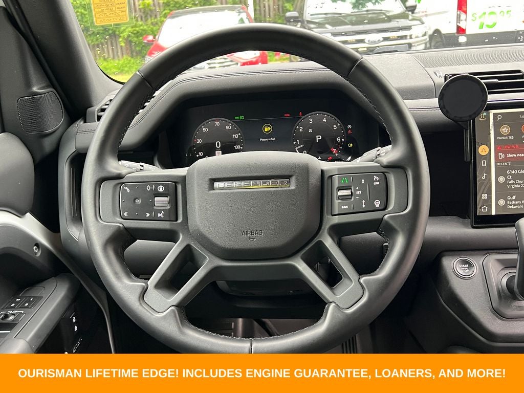 2025 Land Rover Defender 130 X-Dynamic SE