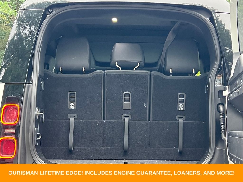 2025 Land Rover Defender 130 X-Dynamic SE