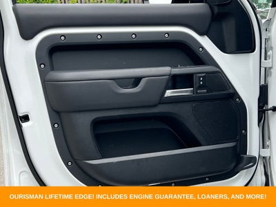 2025 Land Rover Defender 130 X-Dynamic SE