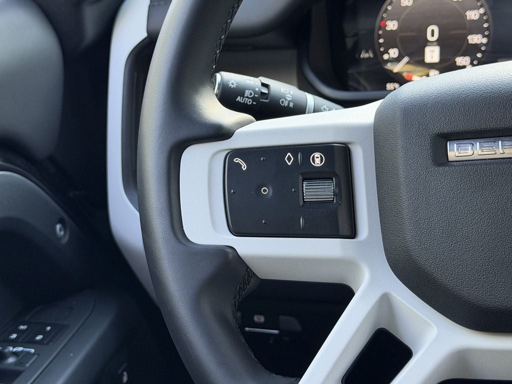2025 Land Rover Defender 130 S