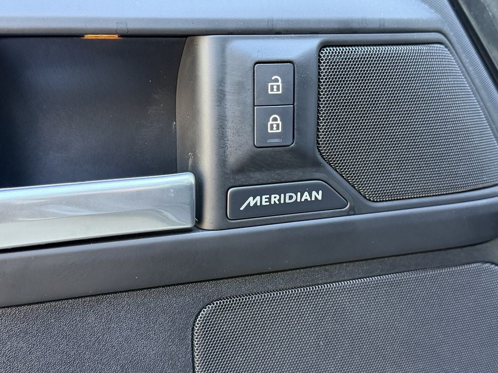 2025 Land Rover Defender 130 S