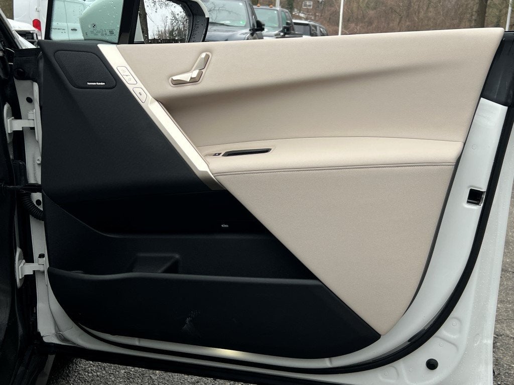 2022 BMW iX xDrive50