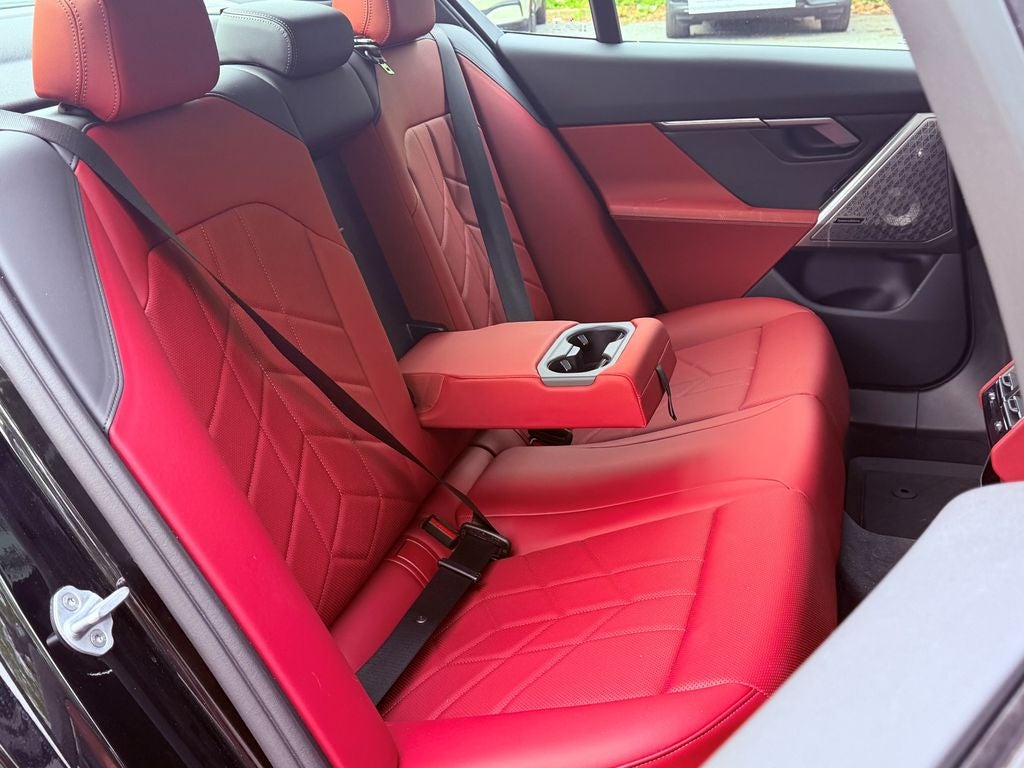 2026 BMW 5 Series 550e xDrive