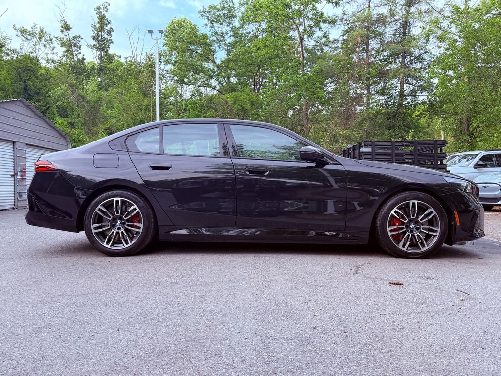 2026 BMW 5 Series 550e xDrive