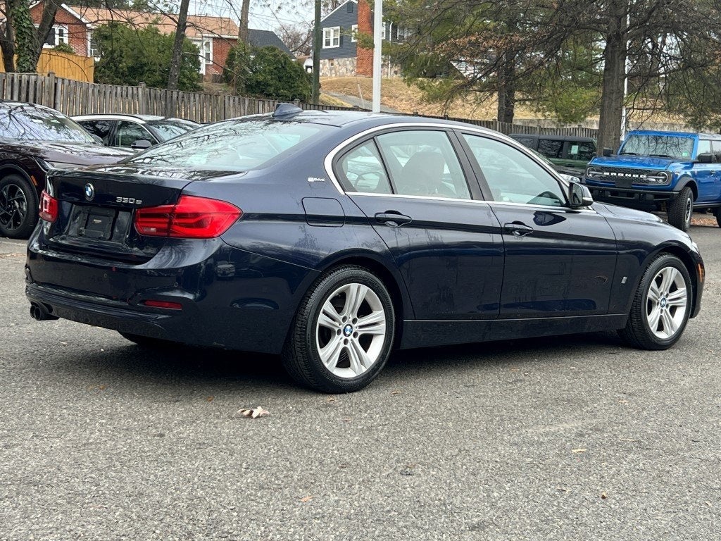 2017 BMW 3 Series 330e iPerformance
