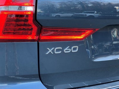 2022 Volvo XC60 B6 Inscription