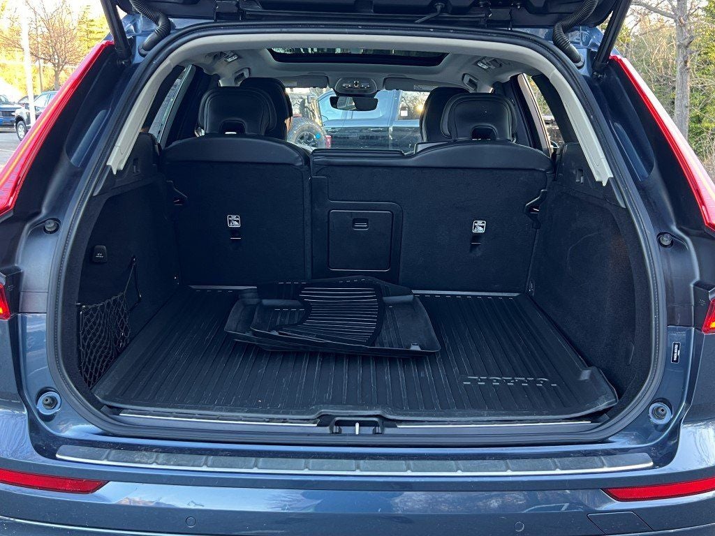 2022 Volvo XC60 B6 Inscription