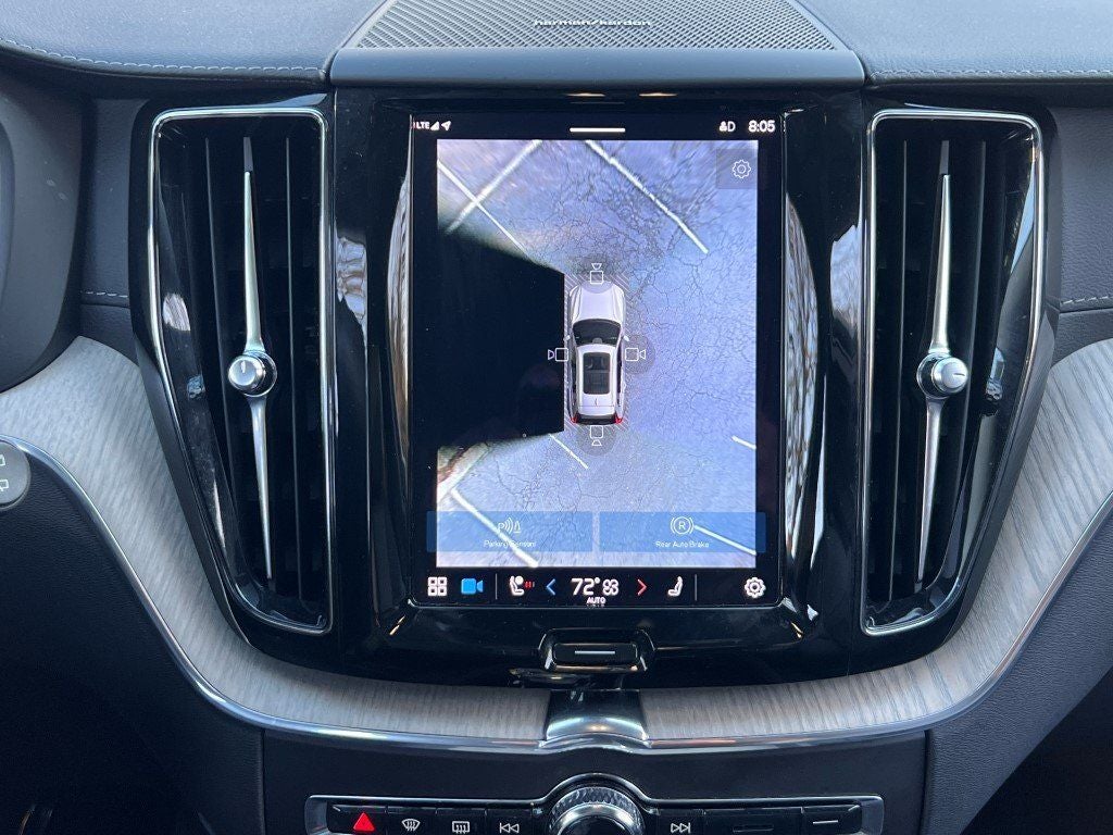 2022 Volvo XC60 B6 Inscription