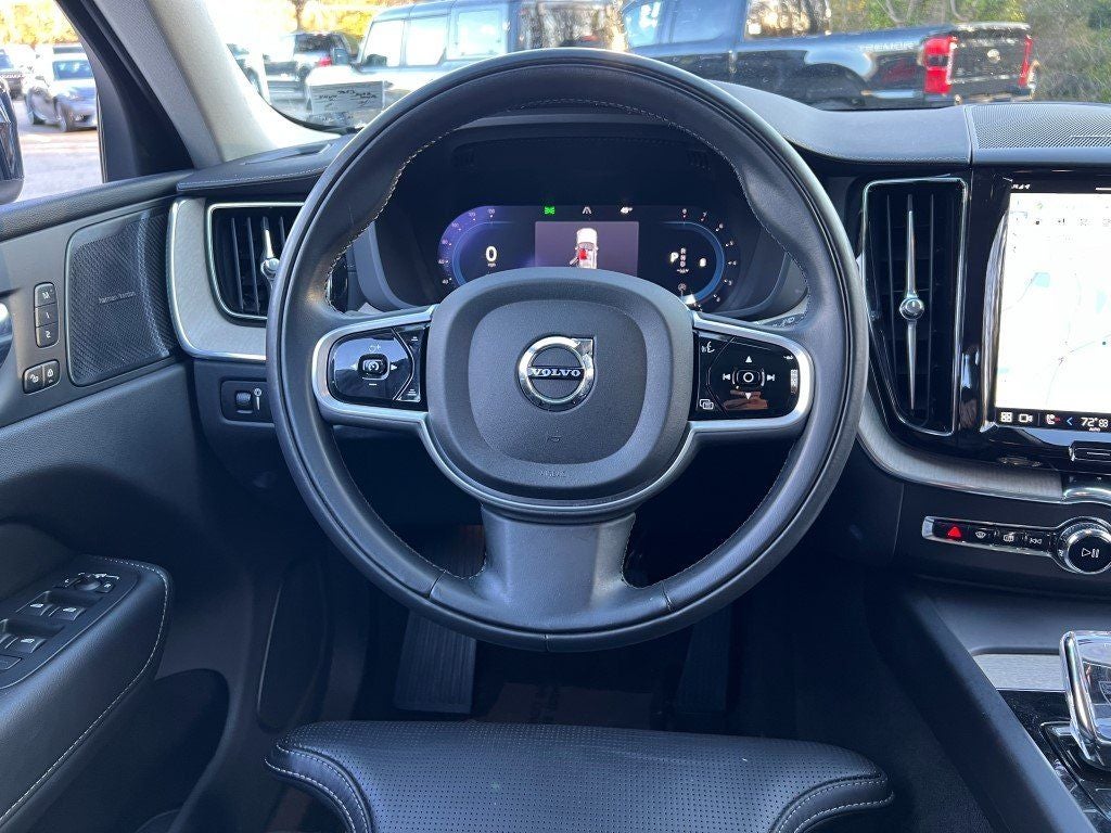 2022 Volvo XC60 B6 Inscription