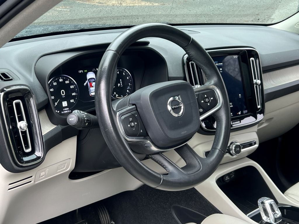2019 Volvo XC40 T5 Inscription
