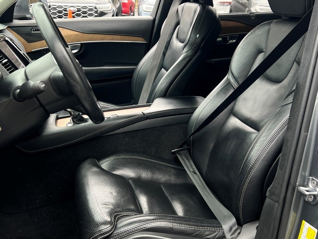 2019 Volvo XC90 T6 Inscription