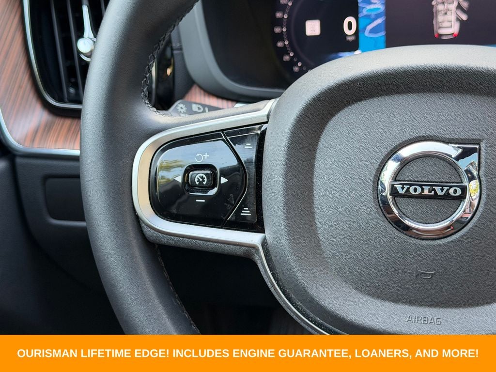 2023 Volvo XC60 Recharge Plug-In Hybrid Ultimate