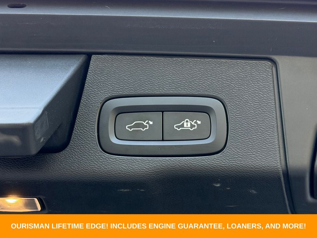 2023 Volvo XC60 Recharge Plug-In Hybrid Ultimate