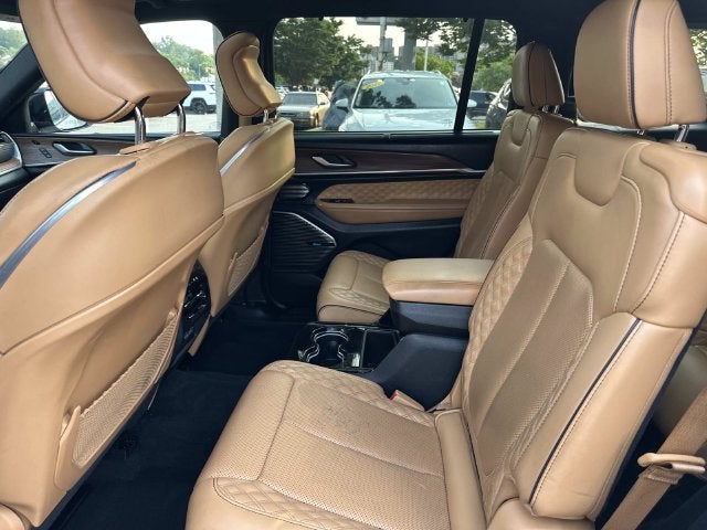2023 Jeep Grand Cherokee L Summit