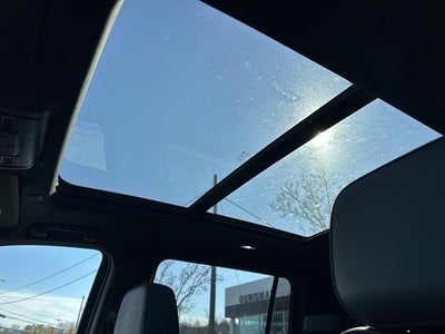 2022 Chevrolet Suburban RST