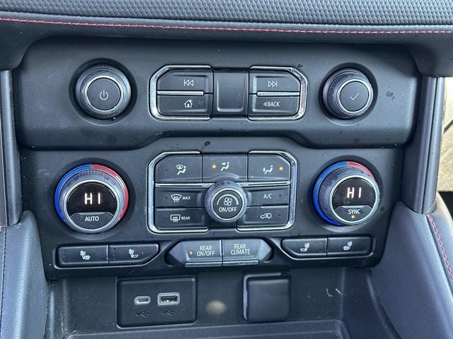 2022 Chevrolet Suburban RST