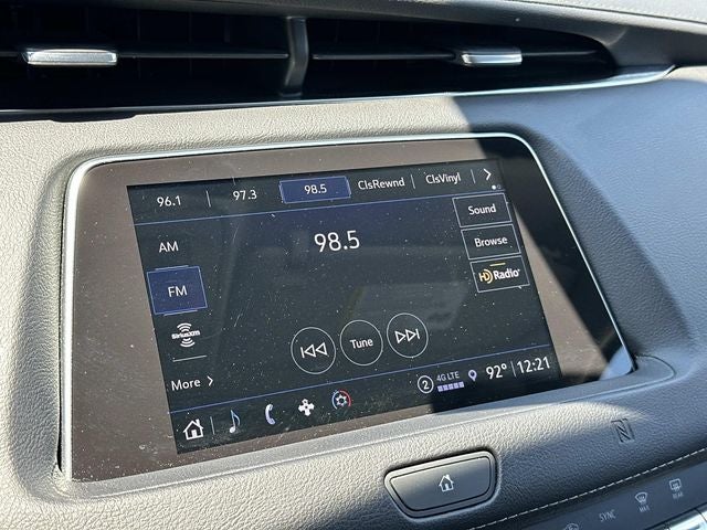 2021 Cadillac XT4 Premium Luxury