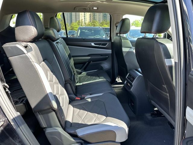 2024 Volkswagen Atlas 2.0T Peak Edition SEL