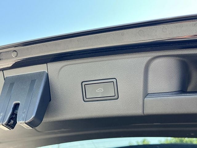 2024 Volkswagen Atlas 2.0T Peak Edition SEL