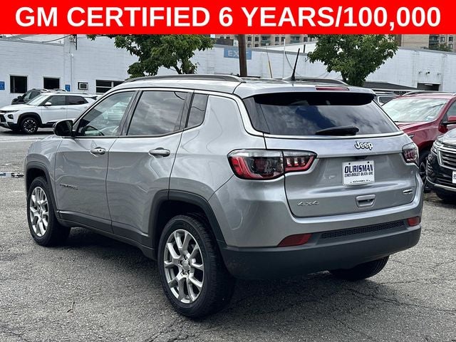 2022 Jeep Compass Latitude Lux